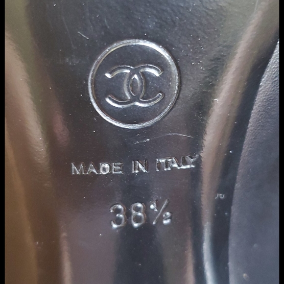 Chanel black pumps - Picture 10 of 12